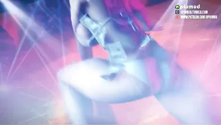 Honoka in stripclub